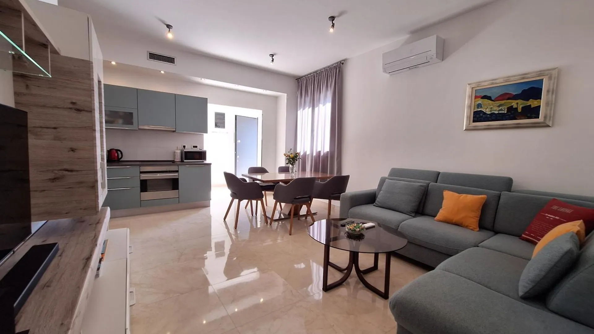 Daire Split Znjan Beach 50M ----Seasun&Relax---- Top Location